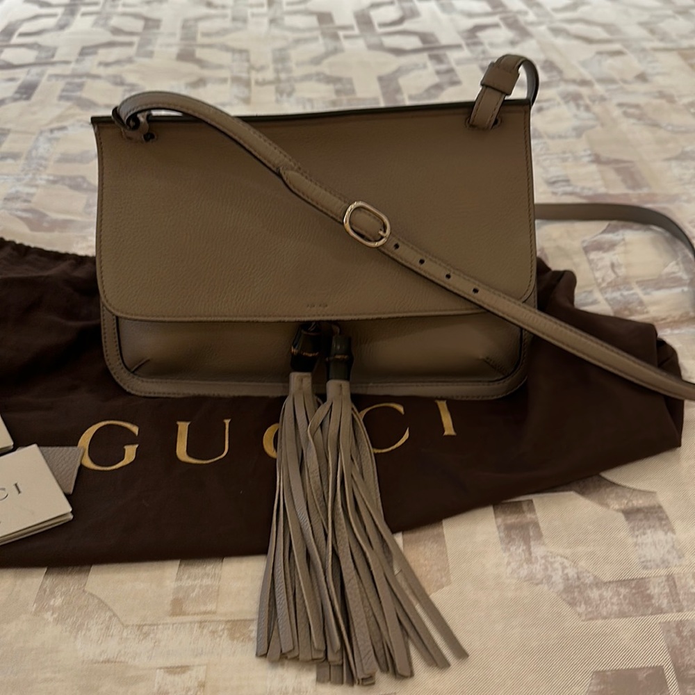 Gucci medium Bamboo daily Flap Bag - Picture 3 of 10